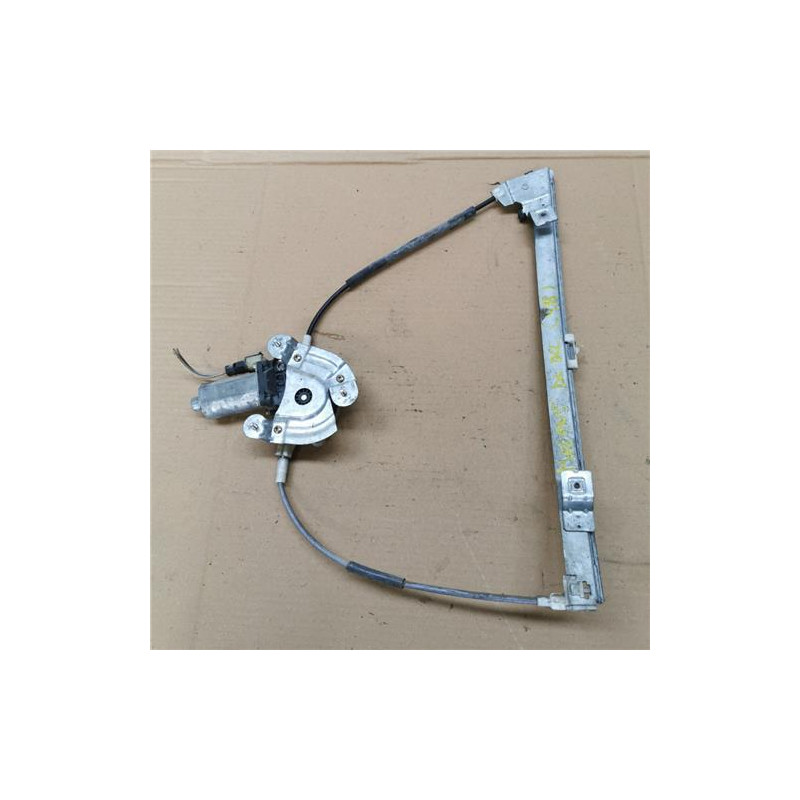 ELEVALUNAS ELECTRICO DEL. DCHO.