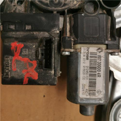 ELEVALUNAS ELECTRICO DEL. DCHO.