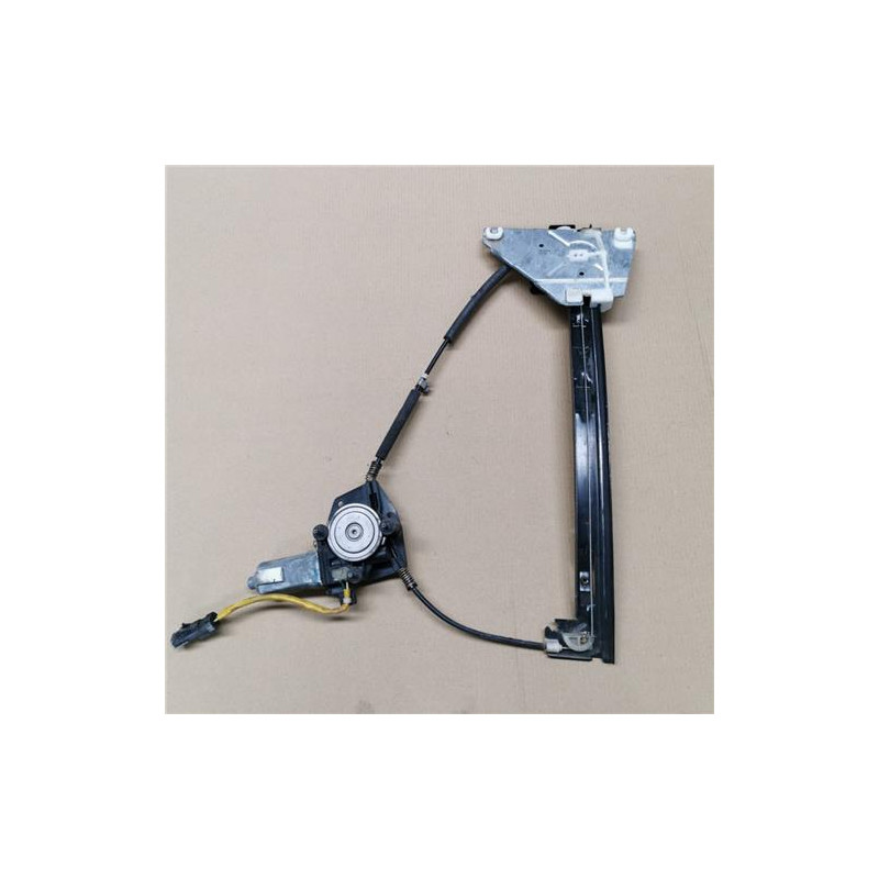 ELEVALUNAS ELECTRICO TRA. IZDO.