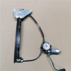 ELEVALUNAS ELECTRICO TRA. DCHO.