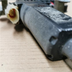 ELEVALUNAS ELECTRICO TRA. DCHO.