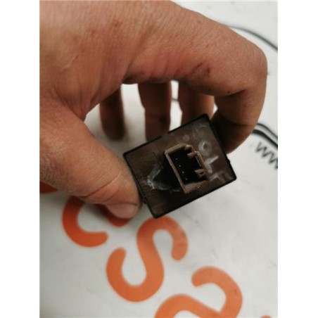 BOTONERA PUERTA DEL. IZDA.