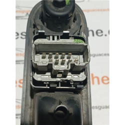 BOTONERA PUERTA DEL. IZDA.