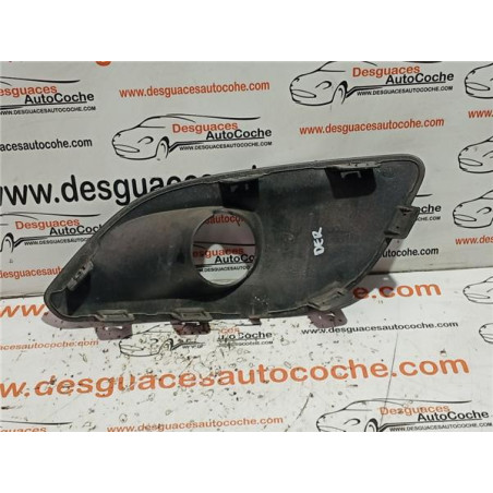 REJILLA PARAGOLPES DEL. DCHA.