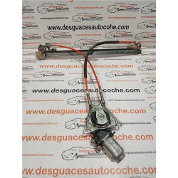 ELEVALUNAS ELECTRICO DCHO.
