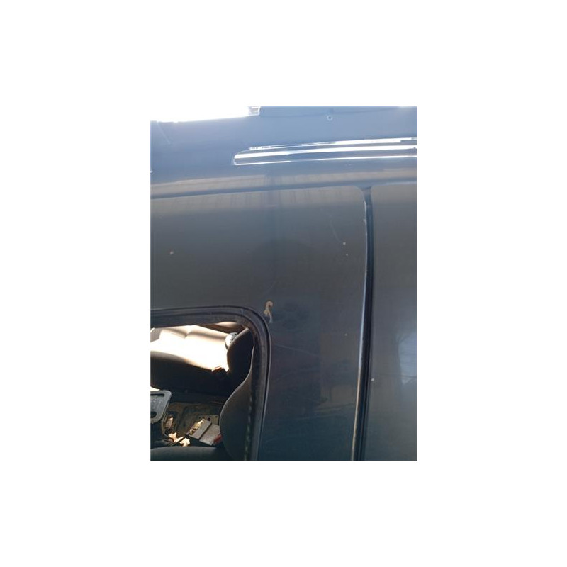 PUERTA DEL. IZDA.