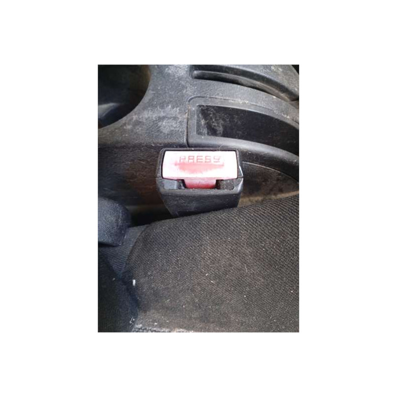 ANCLAJE CINTURON DEL. DCHO.